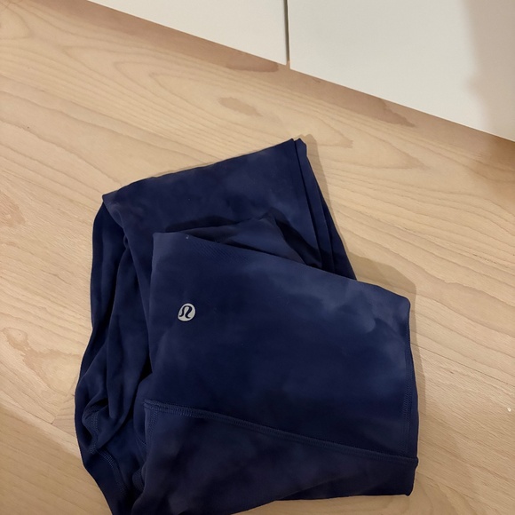 Lululemon wunder train leggings - Picture 2 of 3